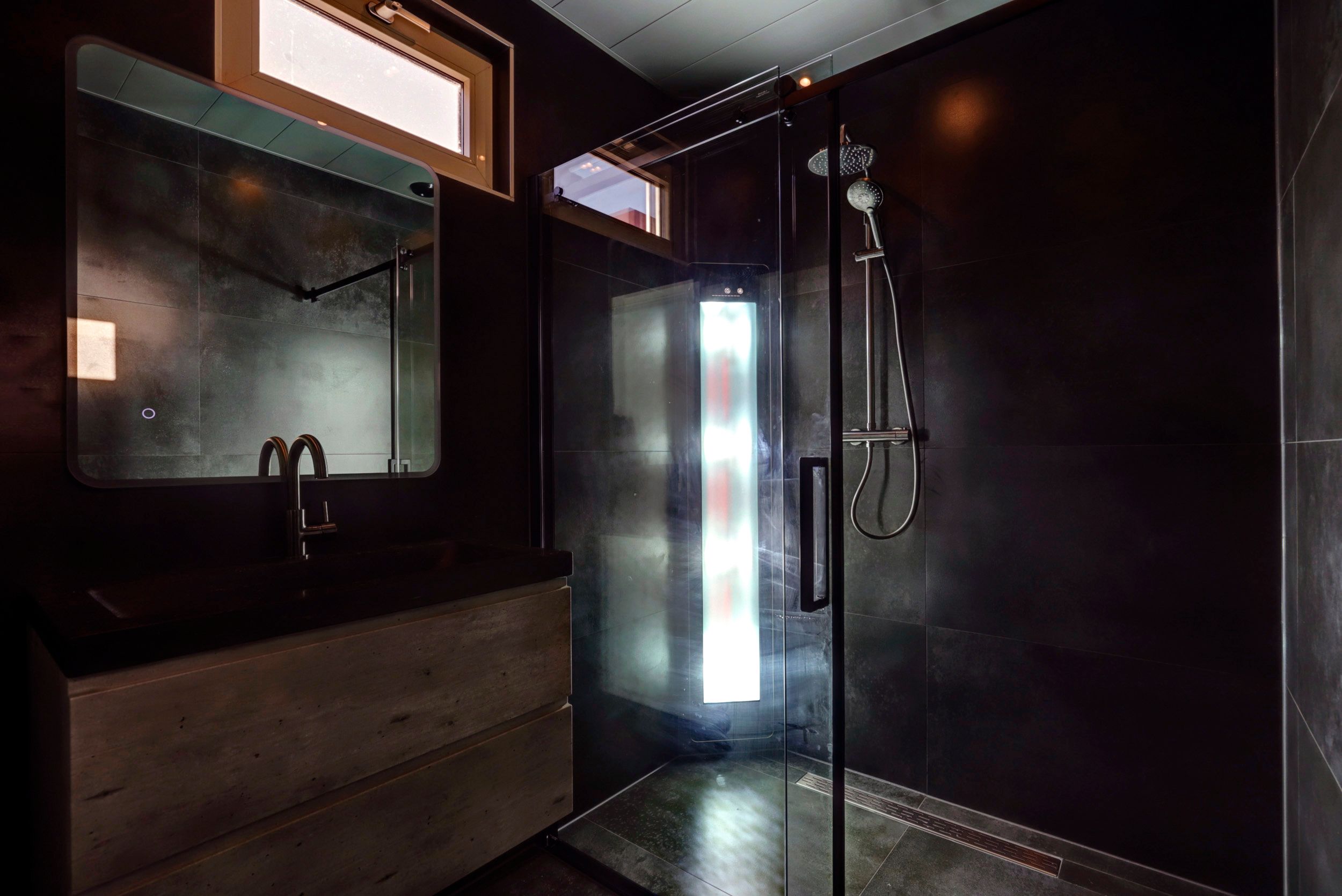 Bezoek een Megadump showroom in Tiel, Wormer, Dalen of Eindhoven