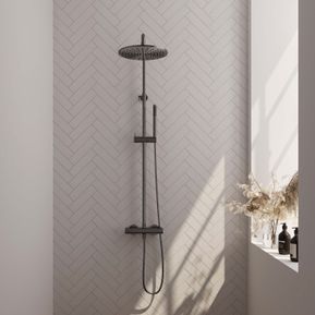Producten/Brauer/Gunmetal%20Edition/ImageGallery/brauer-gunmetal-edition-opbouw-thermostatische-regendouche-set-03-met-30-cm-hoofddouche-en-staaf-handdouche-en-doucheslang-gunmetal-geborsteld-pvd-5gm241-1.jpeg