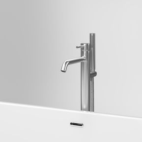 Producten/Clou/Xo/ImageGallery/xo-vrijstaande-badmengkraan-type-13-met-handdouche-rvs-cl060401341-1.jpeg