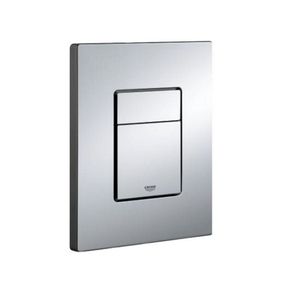 Producten/Grohe/Skate/ImageGallery/grohe-skate-cosmopolitan-wc-bedieningsplaat-df-156x197cm-verticaalhorizontaal-chroom-38732000-38732000-1.jpeg