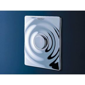 Producten/Grohe/Surf/ImageGallery/grohe-surf-wc-bedieningsplaat-v-drukspoeler-inbouw-69l-156x197cm-verticaal-chroom-37069000-37069000-1.jpeg