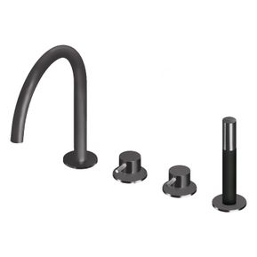 Producten/Lagoo/Garda/ImageGallery/badrandcombinatie-met-mengkraan-uitloop-2-mengkranen-en-handdouche-staaf-garda-brushed-gun-metal-pvd-g3210gm-1.jpeg