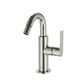 Producten/Tres/Loft/ImageGallery/tres-loft-steel-enkelvoudige-bidetmengkraan-m-zijhendel-verstelbare-douchekop-g38-flexibele-slangen-20022401ac-1.jpeg